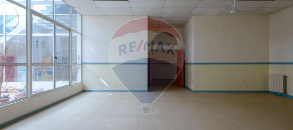 1158m² Commercial property in Cascais, Portugal No. 76535 27