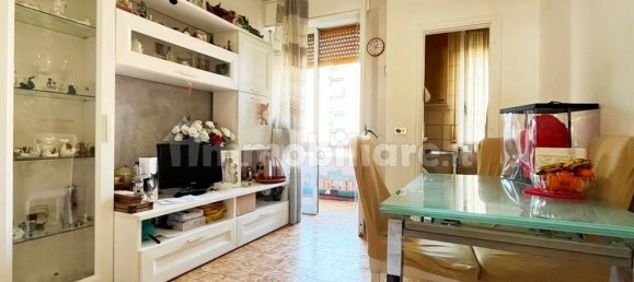 1 bedroom Apartment in Milan, Italy No. 354239 2