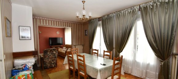 Дом с 4 спальнями в Севран, Франция № 176235 2