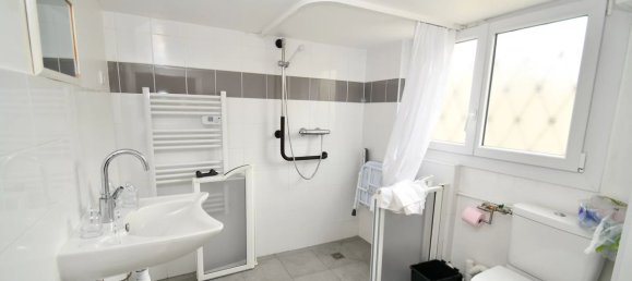 Дом с 4 спальнями в Севран, Франция № 176235 5