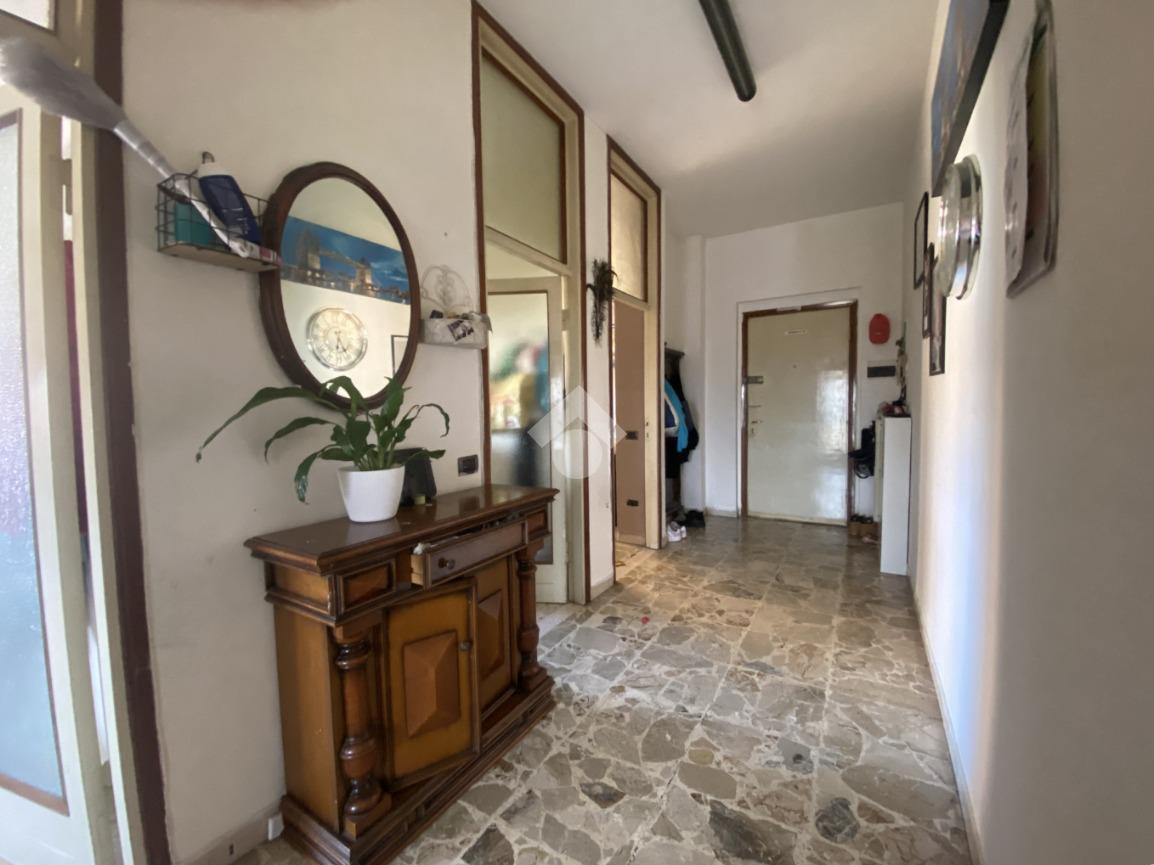 Квартира с 3 комнатами в Сериате, Италия № 233657