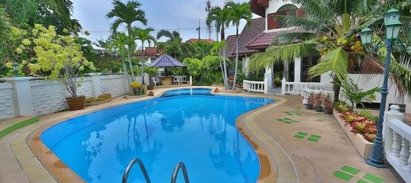 4 bedrooms Cafe / restaurant in Pattaya, Thailand No. 1015 4