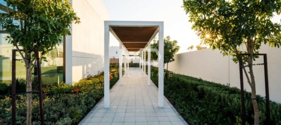 Вилла с 6 спальнями в Абу-Даби, ОАЭ № 47597 12