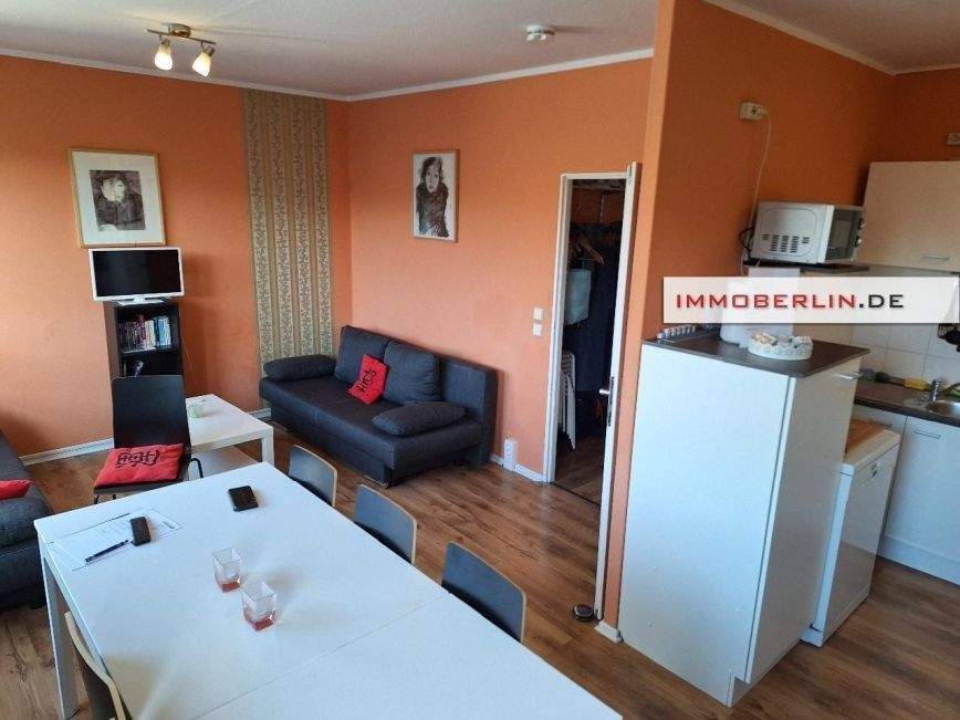 Apartamento de 4 habitaciónes en Friedrichshain, Germany No. 275197