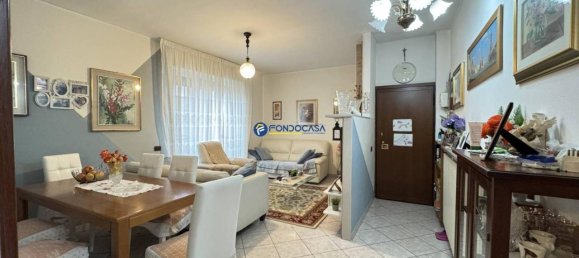 4 rooms Apartment in Cernusco Lombardone, Italy No. 37759 2