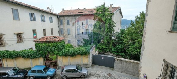 3-salle Appartement à Bergamo, Italy No. 218222 6
