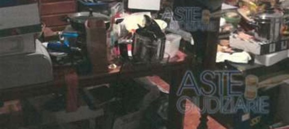 4-salle Maison à Montale, Italy No. 35520 2