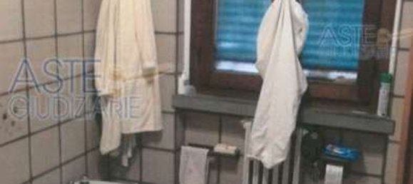 4-salle Maison à Montale, Italy No. 35520 20