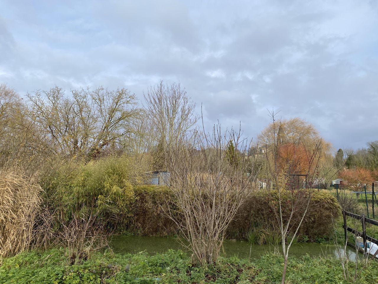 1094m² Land in Senlis, France No. 222629