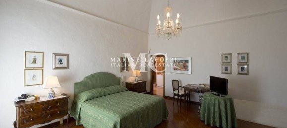 10 bedrooms Villa in Monteriggioni, Italy No. 207533 15