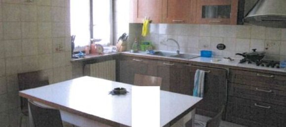 Apartamento de 3 divisões em Voghera, Italy N.º 181378 11