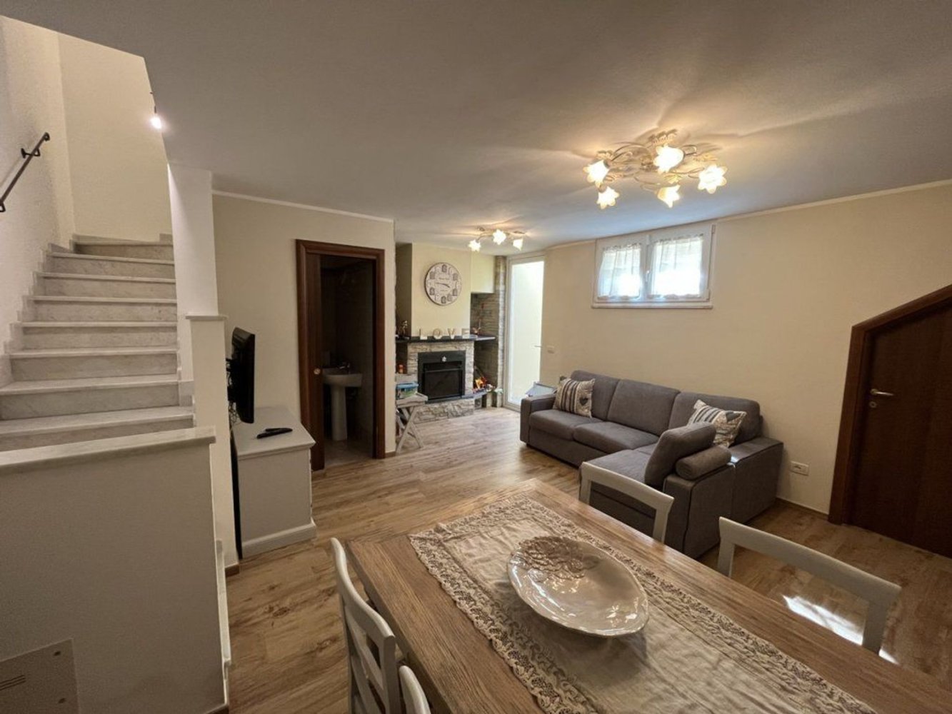 4 rooms House in Massa, Italy No. 102750