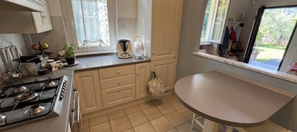 4 rooms House in Massa, Italy No. 102750 8