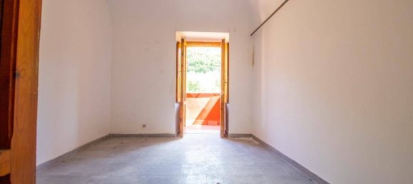 Casa de 2 dormitorios en Castel Sant'Angelo, Italy No. 228388 2