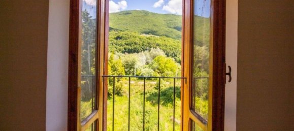 Casa de 2 dormitorios en Castel Sant'Angelo, Italy No. 228388 13