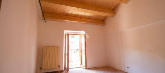 Casa de 2 dormitorios en Castel Sant'Angelo, Italy No. 228388 14