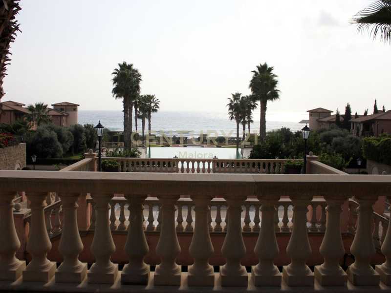 3 bedrooms Apartment in Pyrgos, Cyprus No. 8652