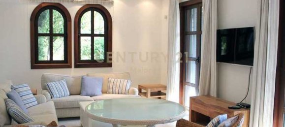 3 bedrooms Apartment in Pyrgos, Cyprus No. 8652 2