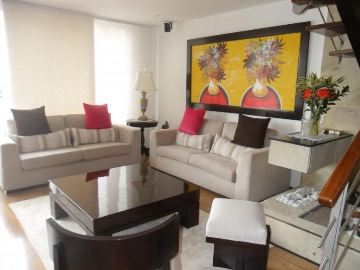 3 bedrooms House in Bogota, Colombia No. 11344