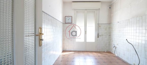 Villa de 4 dormitorios en Carpi, Italy No. 264543 16