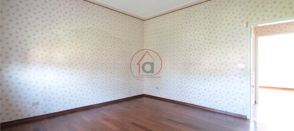 Villa de 4 dormitorios en Carpi, Italy No. 264543 9