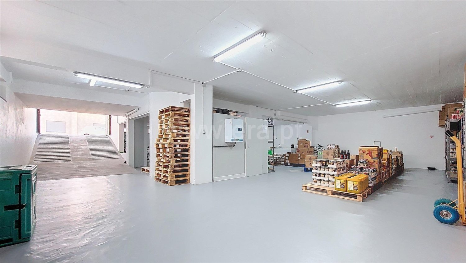 Lagerhaus in Portimao, Portugal 200m², Nr. 308153