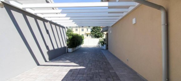 Villa de 3 dormitorios en Ghedi, Italy No. 275721 30