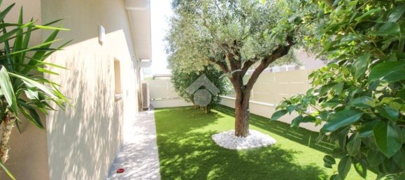 Villa de 3 dormitorios en Ghedi, Italy No. 275721 9