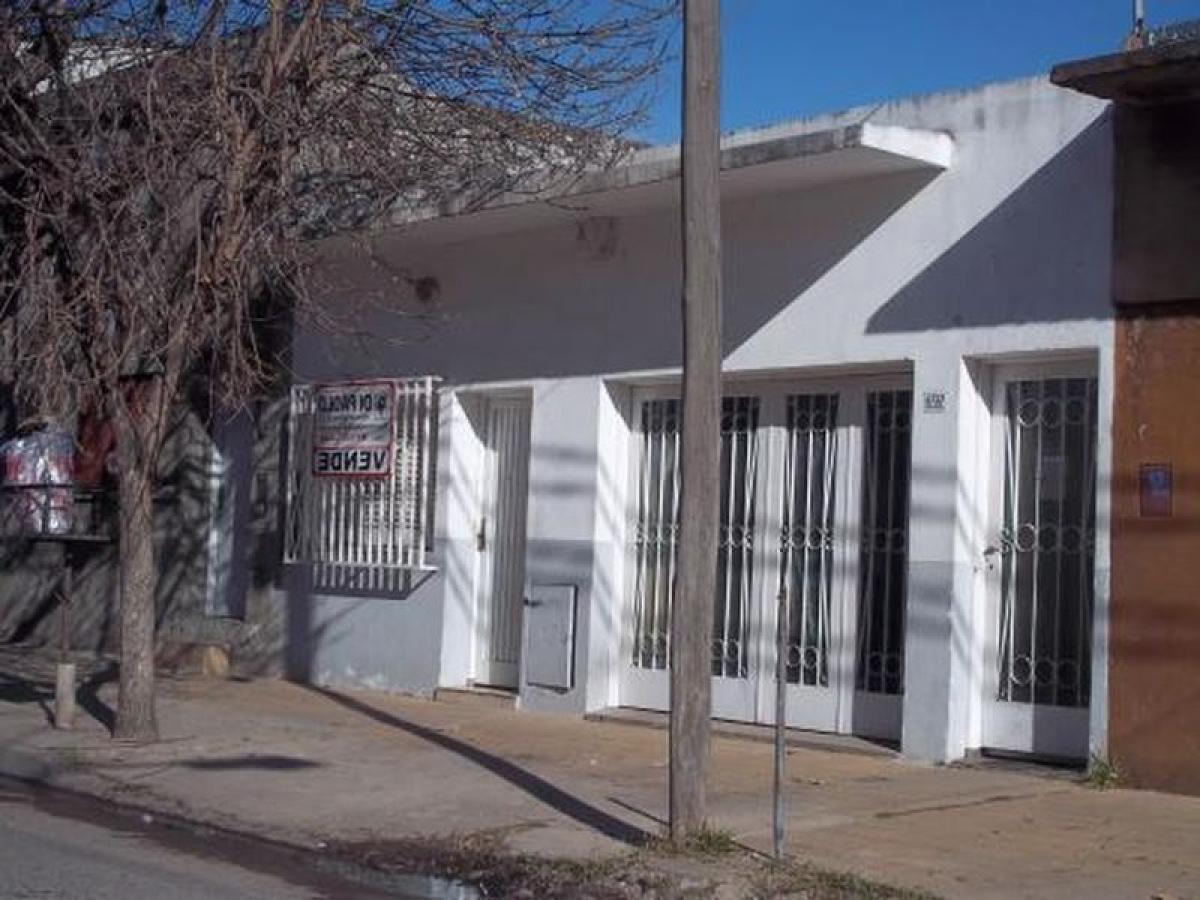  Commercial property in General San Martin, Argentina No. 23619