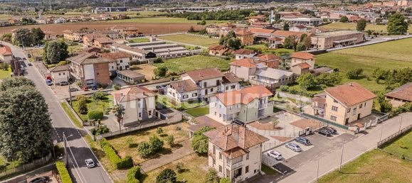 3 bedrooms Villa in Valdengo, Italy No. 311183 11