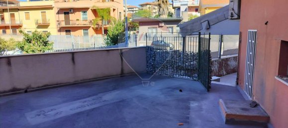 Imóvel comercial T2 em Catania, Italy N.º 279763 9