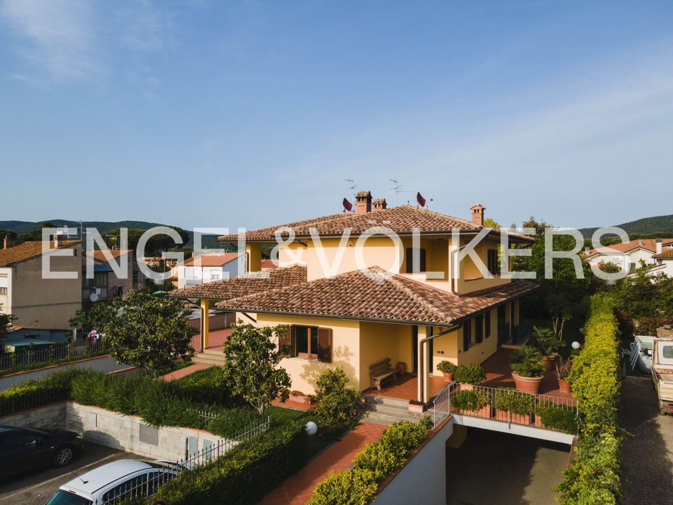 11 rooms Villa in Gavorrano, Italy No. 103425