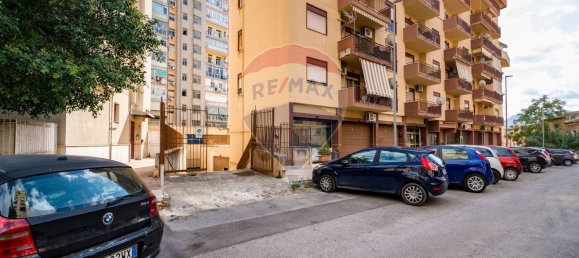 Gewerbliche Immobilie in Palermo, Italy 603m², Nr. 45089 38