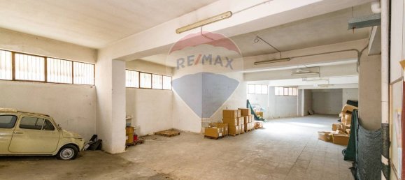 Gewerbliche Immobilie in Palermo, Italy 603m², Nr. 45089 9