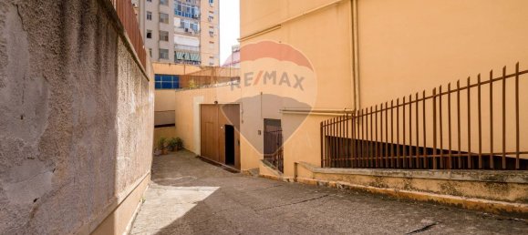 Gewerbliche Immobilie in Palermo, Italy 603m², Nr. 45089 36