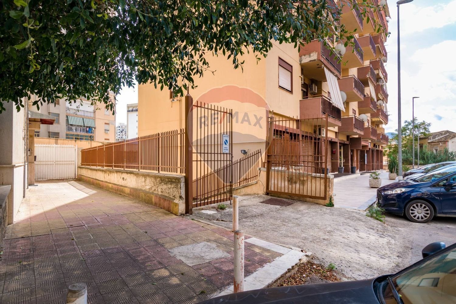 Gewerbliche Immobilie in Palermo, Italy 603m², Nr. 45089