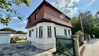 Casa de 4 dormitorios en St. Polten, Austria No. 258796