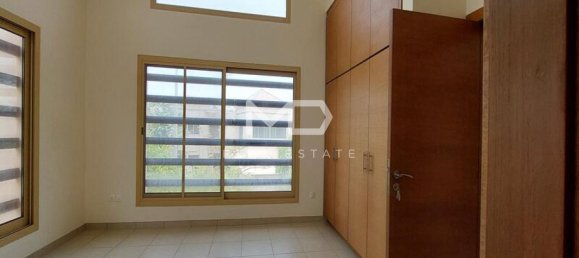 4 Schlafzimmer Villa in Al Raha Golf Gardens, UAE, Nr. 47902 2