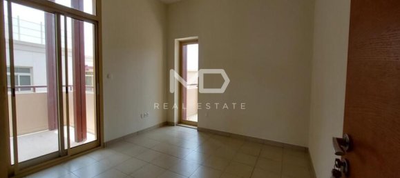4 Schlafzimmer Villa in Al Raha Golf Gardens, UAE, Nr. 47902 8