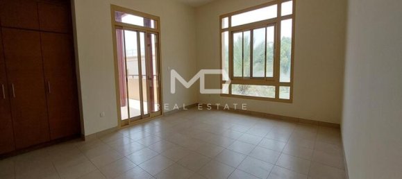 4 Schlafzimmer Villa in Al Raha Golf Gardens, UAE, Nr. 47902 9