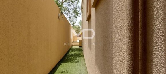 4 Schlafzimmer Villa in Al Raha Golf Gardens, UAE, Nr. 47902 20