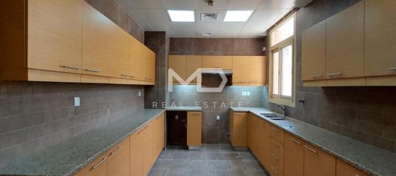 4 Schlafzimmer Villa in Al Raha Golf Gardens, UAE, Nr. 47902 17