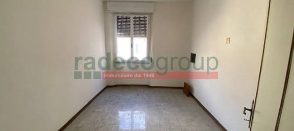 3 bedrooms Apartment in Livorno, Italy No. 137720 14