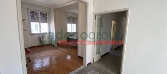 3 bedrooms Apartment in Livorno, Italy No. 137720 10