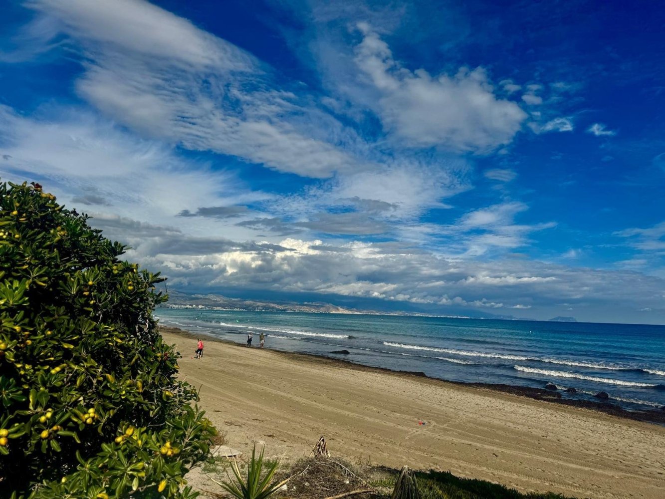 Casa de 4 dormitorios en San Juan, Spain No. 284317
