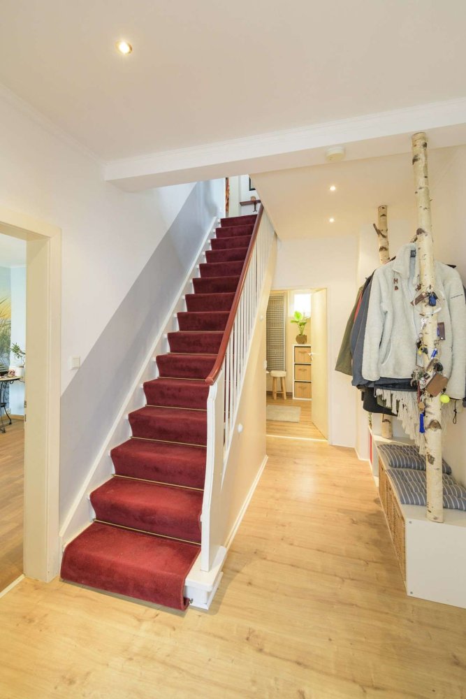 6 bedrooms Townhouse in Bergstrase, Germany No. 222686