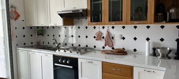 7 rooms Apartment in Chiavari, Italy No. 136408 3