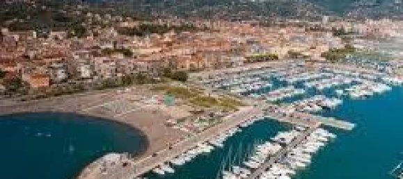 7 rooms Apartment in Chiavari, Italy No. 136408 28