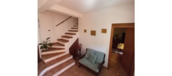 Apartamento de 4 dormitorios en Spoleto, Italy No. 340812 3