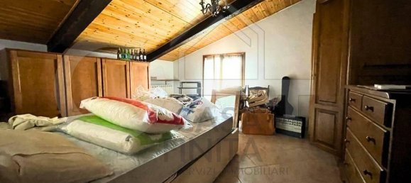 6 rooms Villa in Issiglio, Italy No. 18408 12